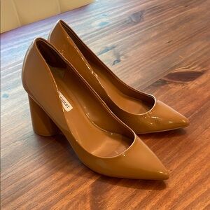 Chelsea &Violet tan/light brown heal 8.5